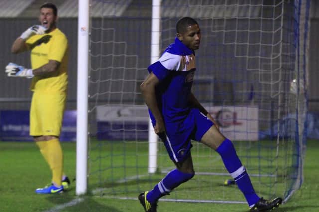 Dunstable Town v Daventry Town. Photos by Liam Smith. wk 40.