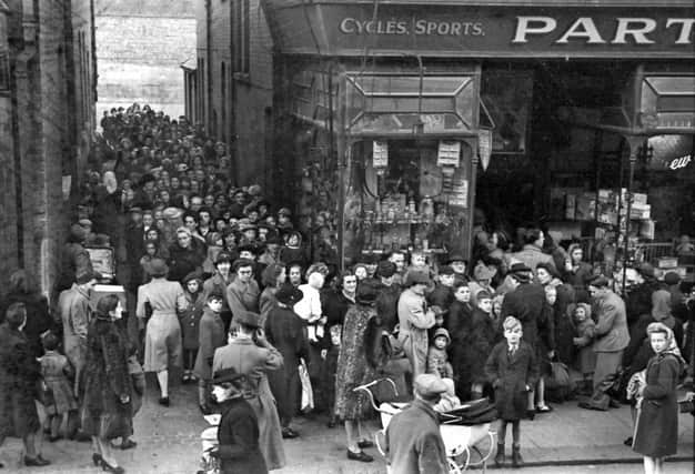 Queues outside Partridge's in 1945