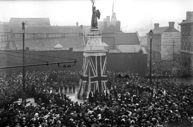 Luton War Memorial unveiling in 1922