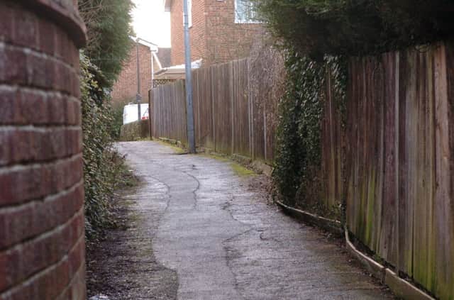 MBLN Footpath off of Manor Road, Caddington, scene of an attack on a man.