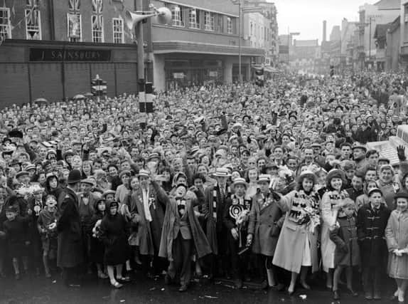 Hatters fans outside Town Hall in 1959