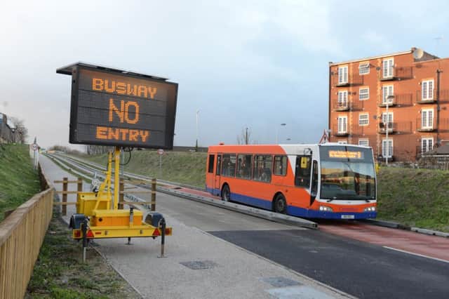 L14-054 New Busway signage, New Bedford road entrance, Luton
Connie Primmer
JR 3
17.1.14 ENGPNL00120140117160047