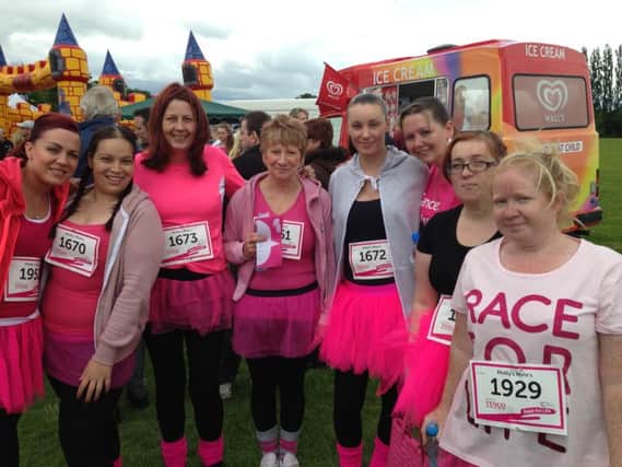 Molly's Minxes at a previous Race For Life