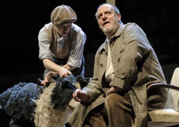 Goodnight Mister Tom stars David Troughton as Tom Oakley. Sammy the dog is manipulated by puppeteer Elisa de Grey