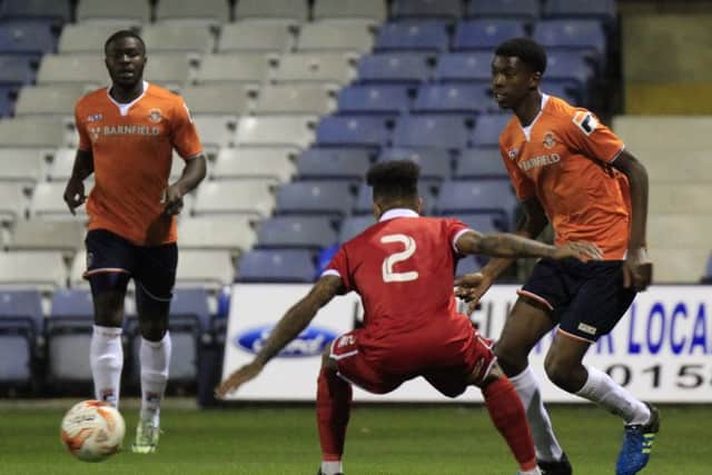 Tyreeq Bakinson in action for Luton Town