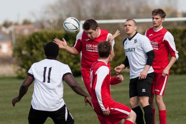 Caldecote v Elstow. PNL-160604-100144002