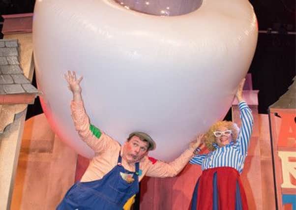 The Giants Loo Roll is coming to the Grove Theatre this autumn