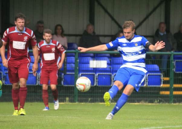 David Keenleyside in action for Dunstable at the weekend - pic: Chris White