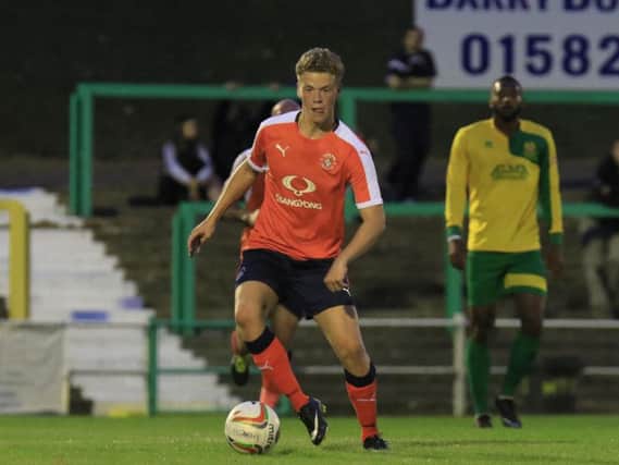 Luton midfielder Kavan Cotter has joined Hitchin for a month